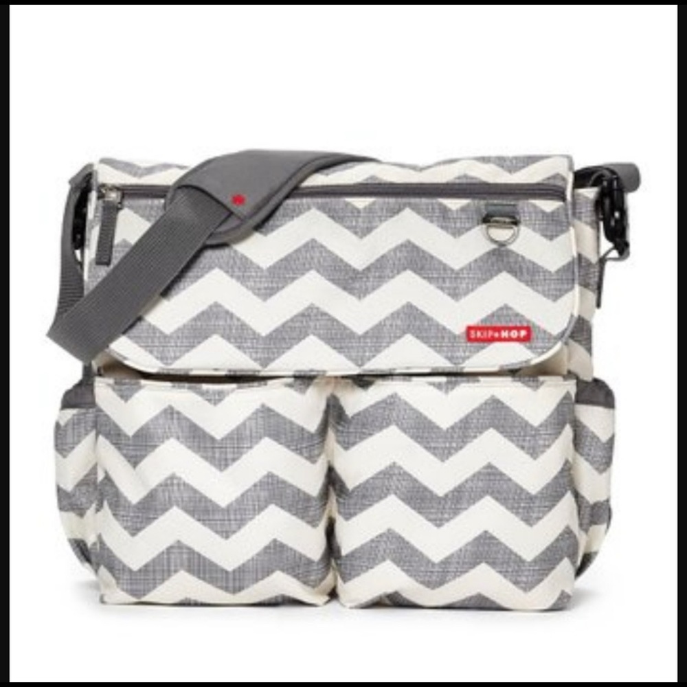Large Skip Hop Diaper Bag White and Grey Chevron